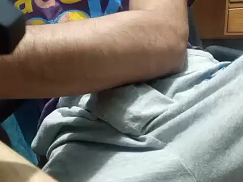 Snapshot of SALLY_OMAR_ chatting on 11/19/25, 04:51 SALLY OMAR online show from 11/19/25, 04:51