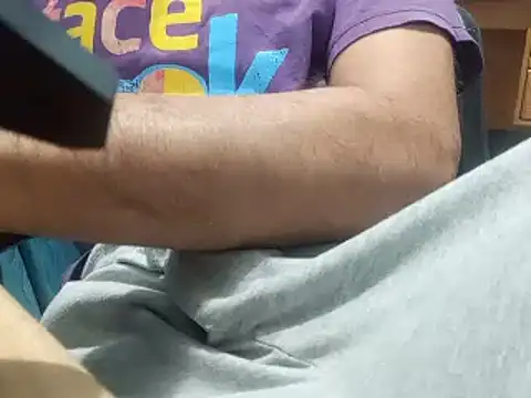 Snapshot of SALLY_OMAR_ chatting on 11/20/25, 06:18 SALLY OMAR online show from 11/20/25, 06:18