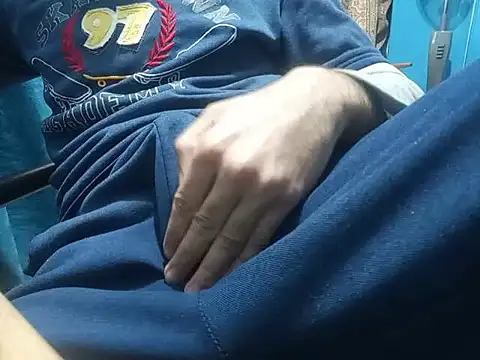 Snapshot of SALLY_OMAR_ chatting on 04/01/26, 03:31 SALLY OMAR online show from 04/01/26, 03:31