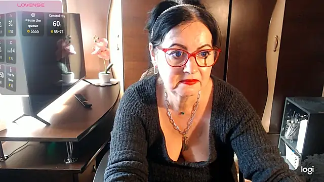 exymilf  online show from 10/11/25, 11:42