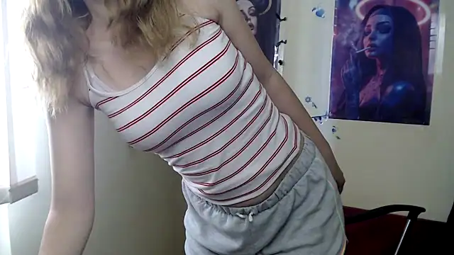 Snapshot of StellaCRL chatting on 06/15/26, 06:26 StellaCRL online show from 06/15/26, 06:26