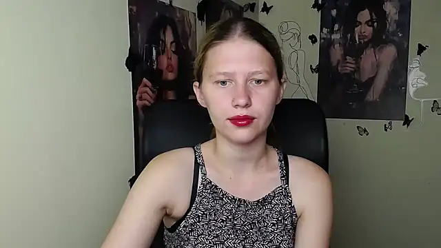 Snapshot of StellaCRL chatting on 06/18/26, 06:35 StellaCRL online show from 06/18/26, 06:35