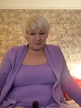 Laura Millf online show from 01/09/25, 07:50