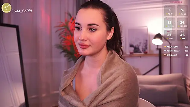 Snapshot of Liya_Gold_ chatting on 03/19/25, 08:22 Liya Gold  online show from 03/19/25, 08:22