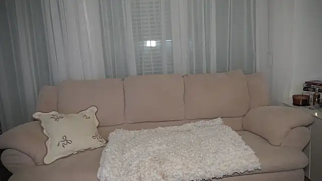 Snapshot of Liya_Gold_ chatting on 04/21/26, 08:12 Liya Gold online show from 04/21/26, 08:12