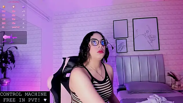 Snapshot of Lizzie-Evans chatting on 06/02/26, 12:07 Lizzie-Evans online show from 06/02/26, 12:07