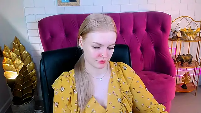 GraceGlamour online show from 01/13/25, 05:33