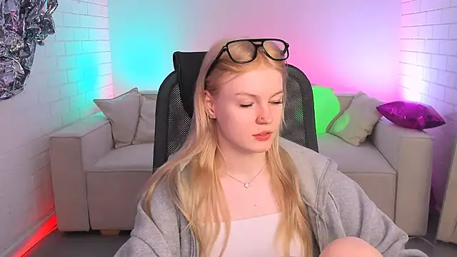 GraceGlamour online show from 02/10/25, 05:14