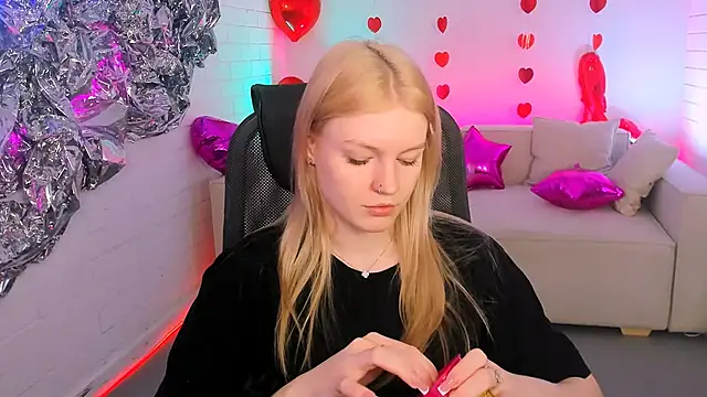 GraceGlamour online show from 02/22/25, 05:12