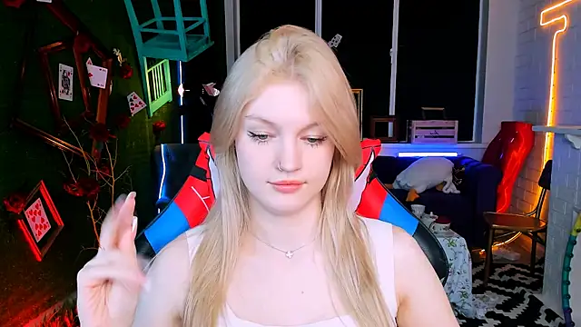 GraceGlamour online show from 02/26/25, 08:15