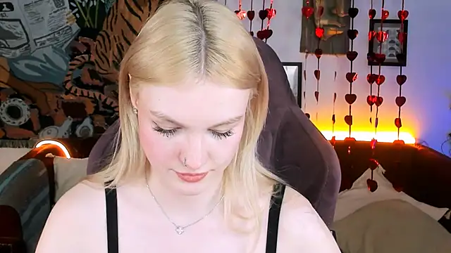 GraceGlamour online show from 02/28/25, 11:14