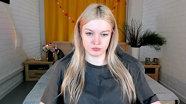 GraceGlamour online show from 03/04/25, 05:00