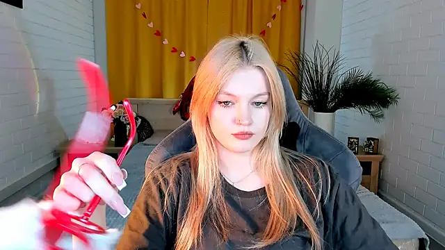 GraceGlamour online show from 03/04/25, 11:08