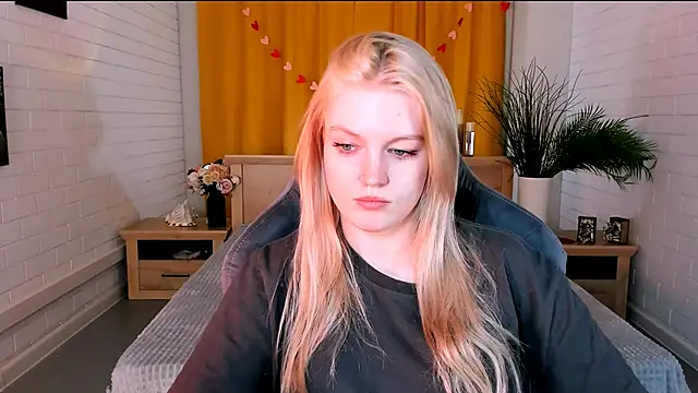 GraceGlamour online show from 03/21/25, 08:17