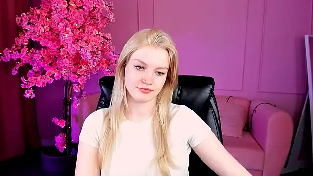 GraceGlamour online show from 03/22/25, 08:08