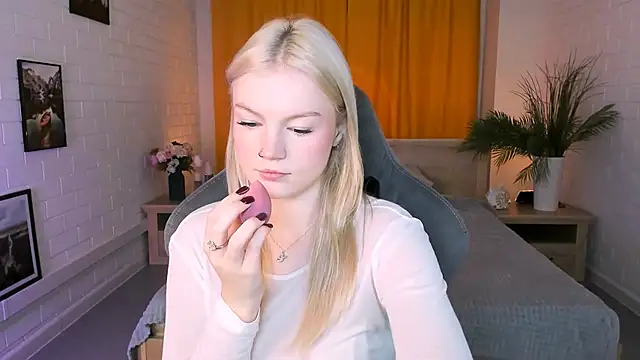 GraceGlamour online show from 10/10/25, 05:06