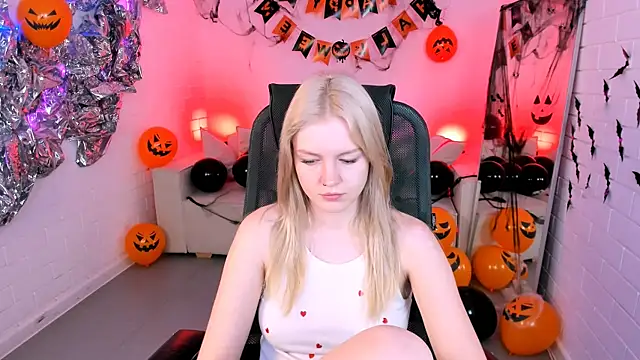 GraceGlamour online show from 10/23/25, 05:07