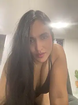Snapshot of isabella_aristi03 chatting on 03/14/26, 03:34 isabella aristi03 online show from 03/14/26, 03:34