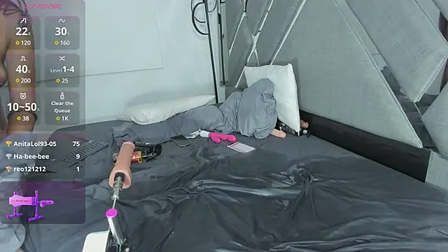 LunaGates online show from 01/09/25, 04:41