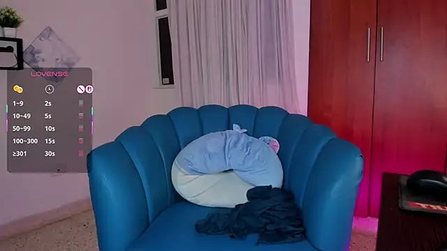 Julie Markk online show from 01/14/26, 08:25