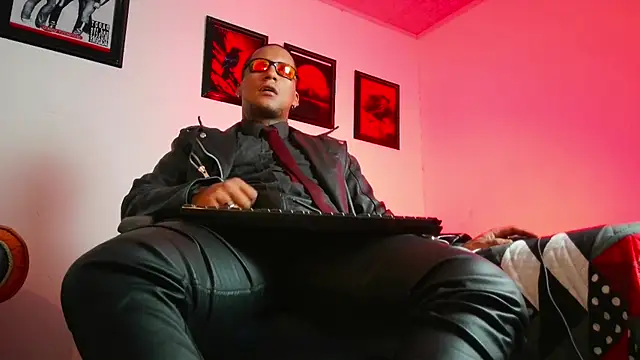 Leonnardo Jaramillo online show from 11/13/25, 11:20