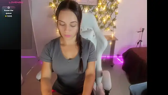 Sara lopez 28 online show from 09/10/25, 02:39