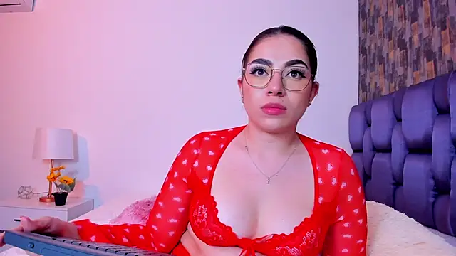 Snapshot of IsabellaAnngel chatting on 03/22/25, 02:48 IsabellaAnngel online show from 03/22/25, 02:48