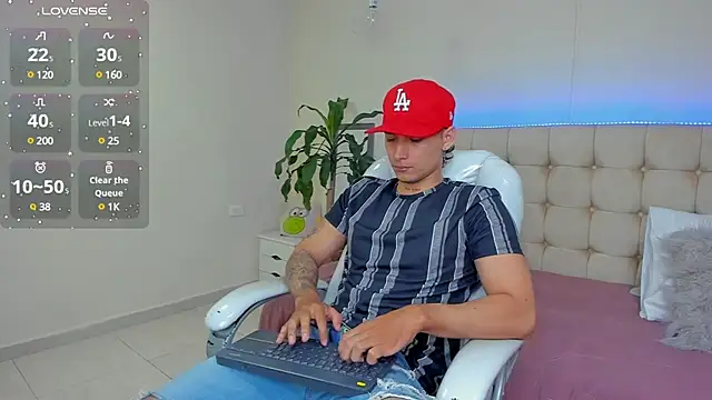 Damian23   online show from 01/27/25, 12:48