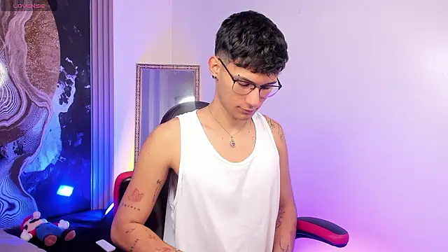 Alexx tc online show from 03/27/26, 01:55