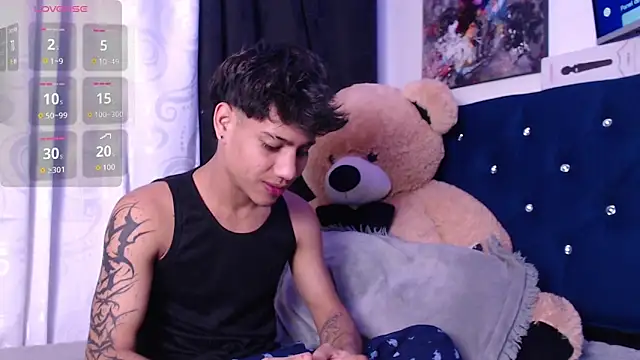 Sexys Boys Hot1 online show from 11/11/25, 02:11