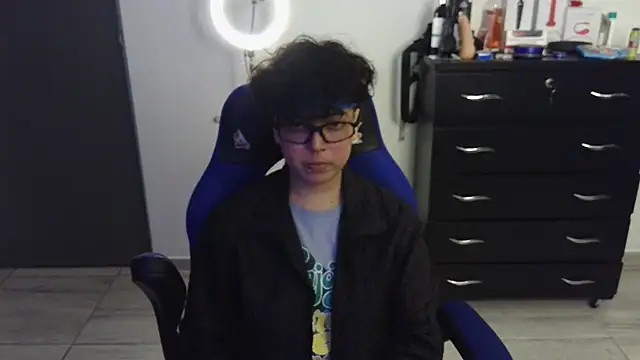 thomascooper7 online show from 02/03/25, 12:36