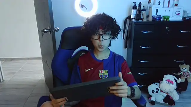 thomascooper7 online show from 09/25/25, 06:33