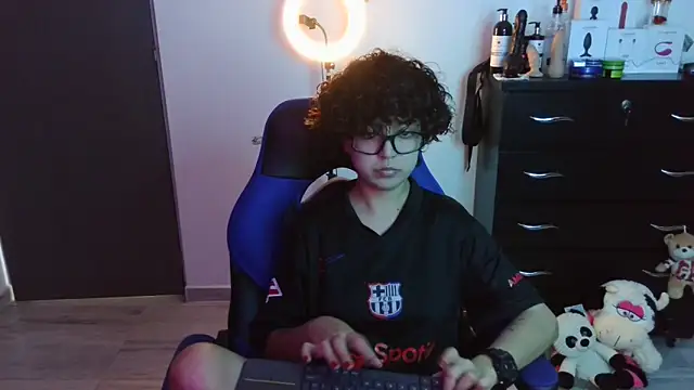 thomascooper7 online show from 10/05/25, 08:18