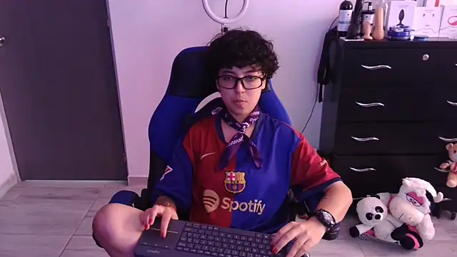 thomascooper7 online show from 02/16/26, 06:37