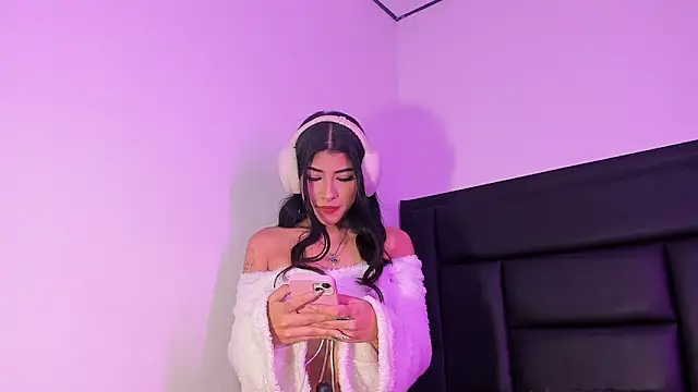 GiselleBlare online show from 01/11/25, 05:41