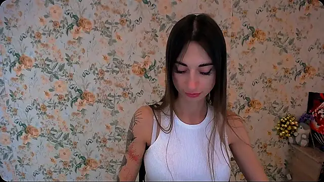 Snapshot of Asia_N_ chatting on 01/05/25, 10:32 Asia N  online show from 01/05/25, 10:32