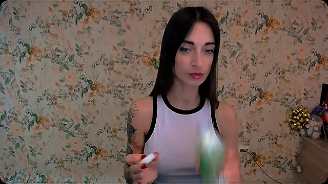 Snapshot of Asia_N_ chatting on 01/16/25, 11:15 Asia N  online show from 01/16/25, 11:15