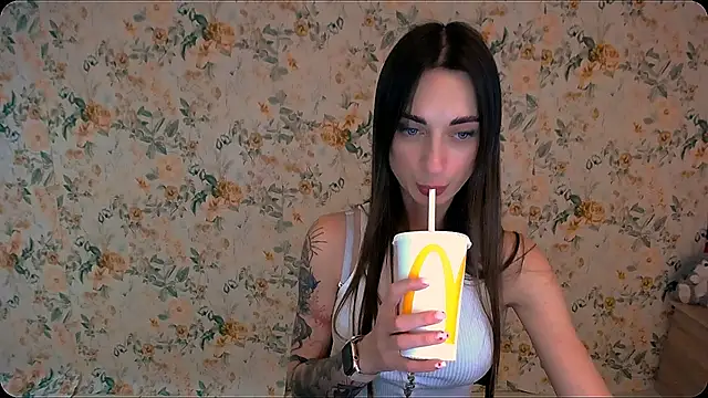 Snapshot of Asia_N_ chatting on 03/04/25, 10:57 Asia N  online show from 03/04/25, 10:57