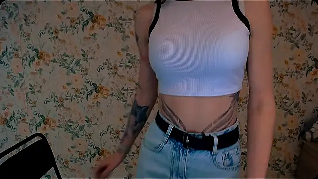 Snapshot of Asia_N_ chatting on 03/05/25, 10:33 Asia N  online show from 03/05/25, 10:33