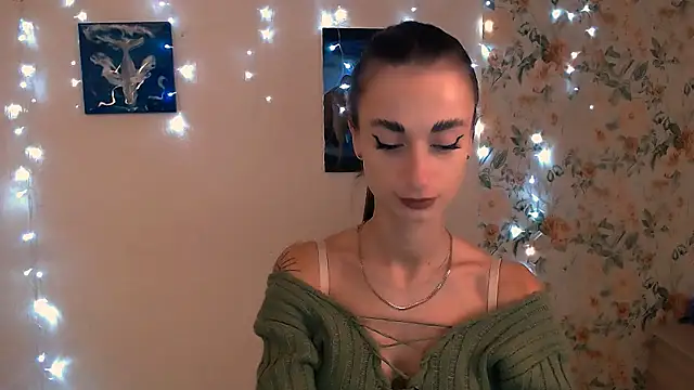 Snapshot of Asia_N_ chatting on 10/08/25, 06:11 Asia N  online show from 10/08/25, 06:11