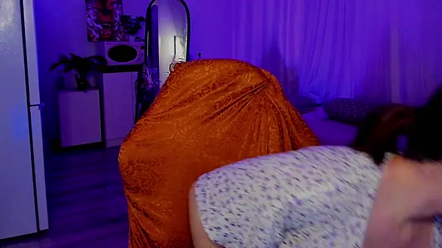 annallurings online show from 11/15/25, 11:10