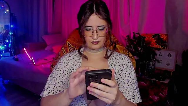 Snapshot of annallurings chatting on 01/08/26, 12:46 annallurings online show from 01/08/26, 12:46