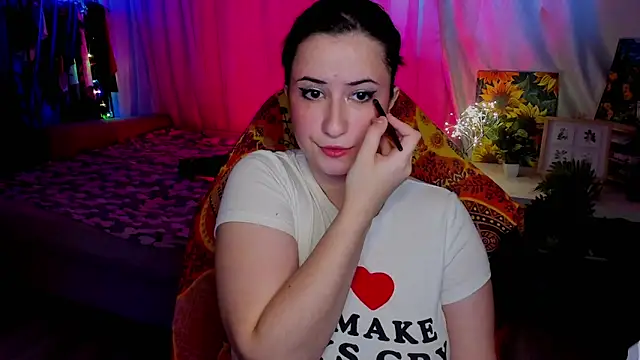 Snapshot of annallurings chatting on 02/08/26, 02:04 annallurings online show from 02/08/26, 02:04