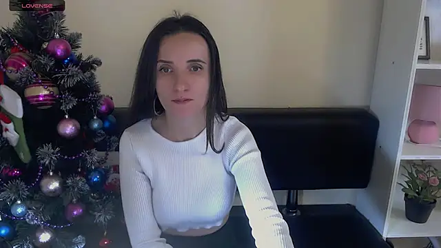 Snapshot of LaimaV_ chatting on 12/22/24, 01:22 LaimaV online show from 12/22/24, 01:22