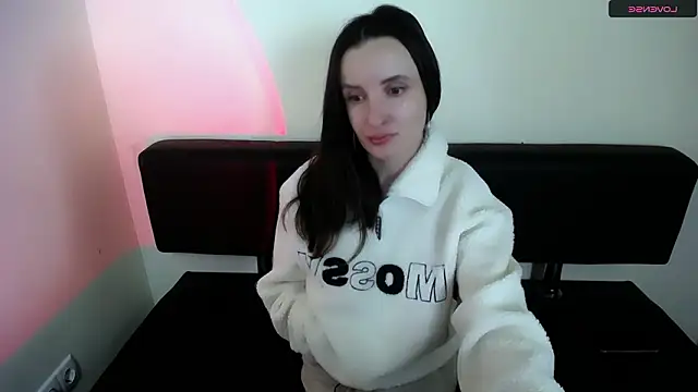 LaimaV  online show from 02/02/26, 12:59