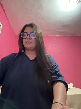 Snapshot of isa_ofc2024 chatting on 12/16/24, 07:00 isa ofc2024 online show from 12/16/24, 07:00