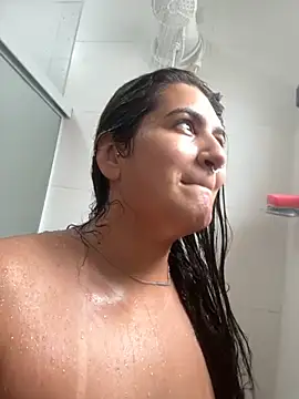 Snapshot of isa_ofc2024 chatting on 11/25/25, 12:38 isa ofc2024 online show from 11/25/25, 12:38