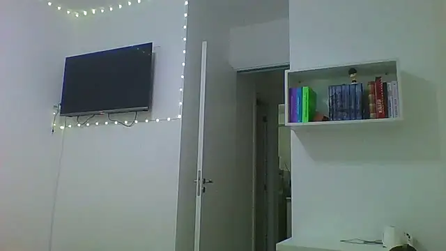 Snapshot of isa_ofc2024 chatting on 12/19/25, 02:18 isa ofc2024 online show from 12/19/25, 02:18