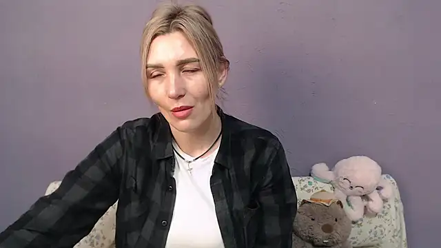  sexy lady online show from 12/15/25, 01:37