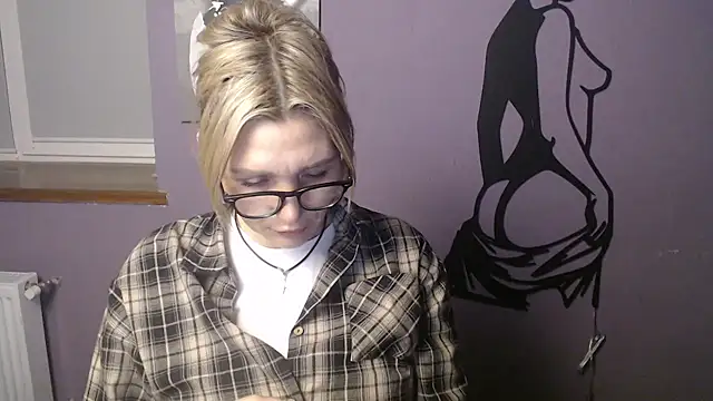 Snapshot of _sexy_lady chatting on 03/04/26, 01:39 sexy lady online show from 03/04/26, 01:39
